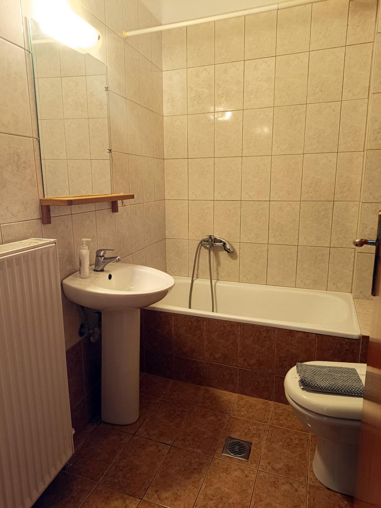 Kalvou Flat2 Apartman Szaloniki Kültér fotó